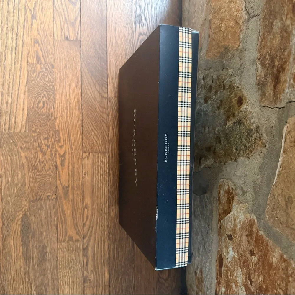 Burberry 3 piece Hand Towel Set New in Box